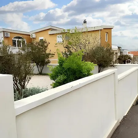Cosy In With Mountain View, 35 M² Daire *