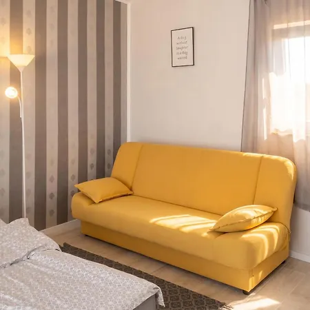 Apartman Cosy In With Mountain View, 35 M² *