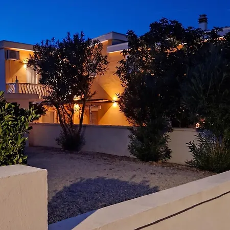 Cosy In With Mountain View, 35 M² Apartman Vir