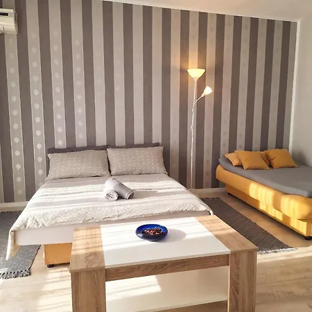 Apartman Cosy In With Mountain View, 35 M²
