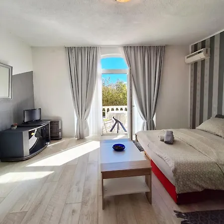 Cosy In With Mountain View, 35 M² Apartman
